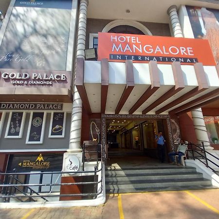Hotel Mangalore International Buitenkant foto