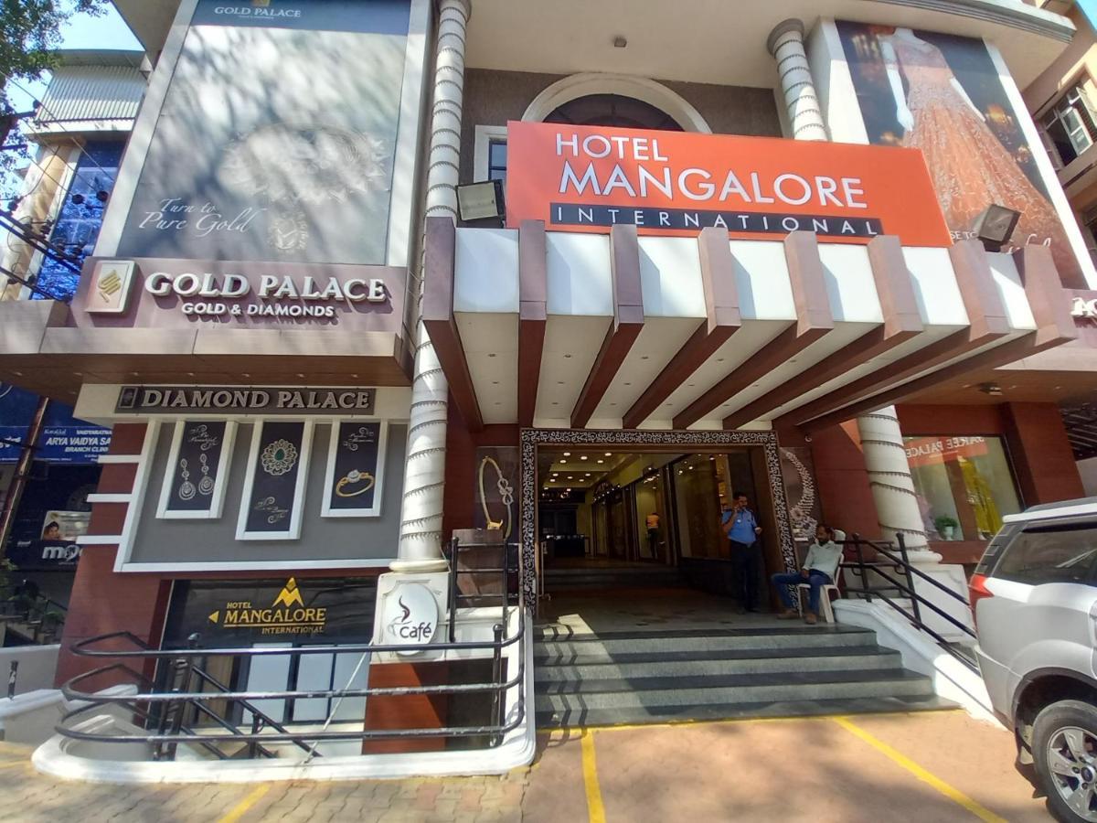 Hotel Mangalore International Buitenkant foto