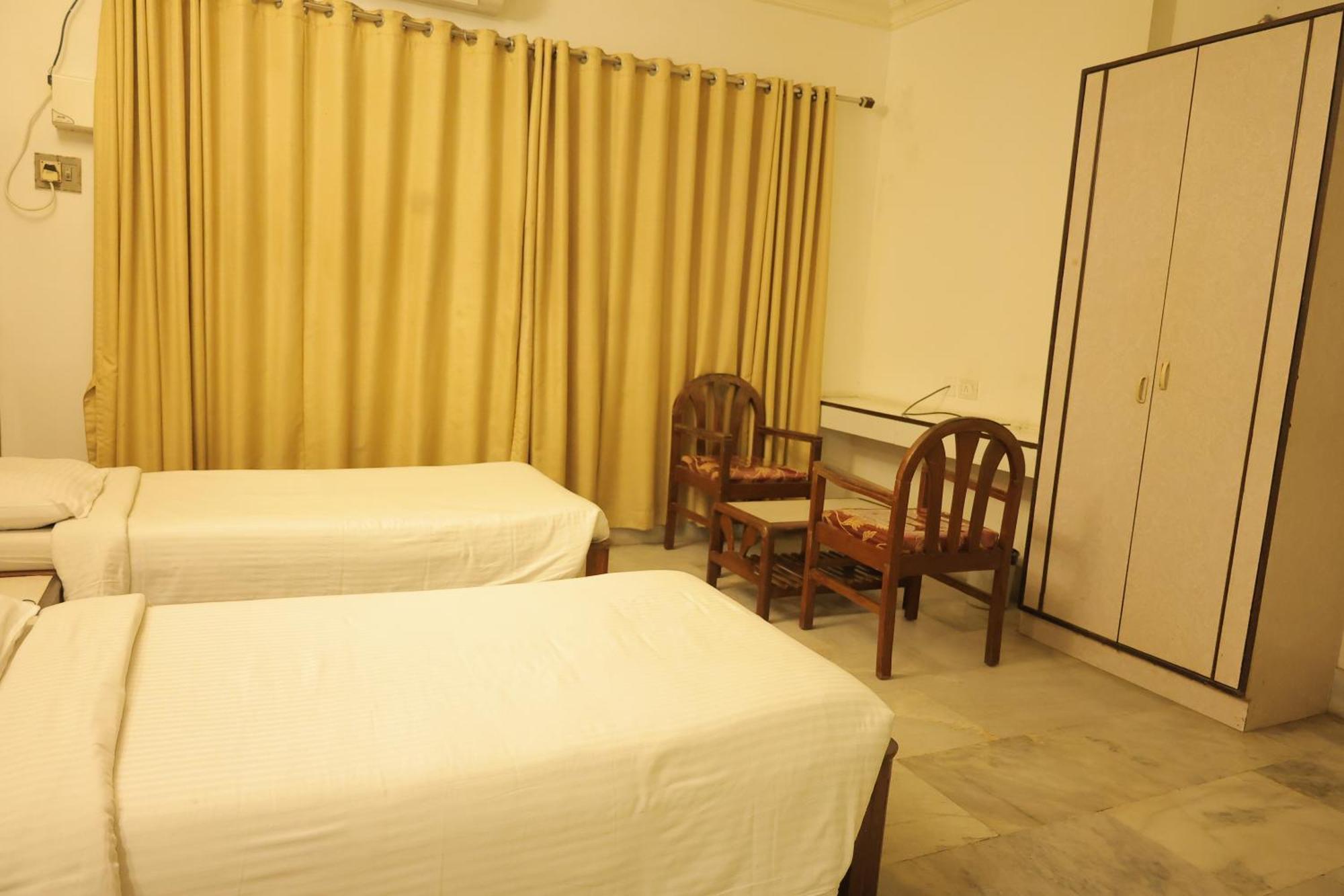 Hotel Mangalore International Buitenkant foto
