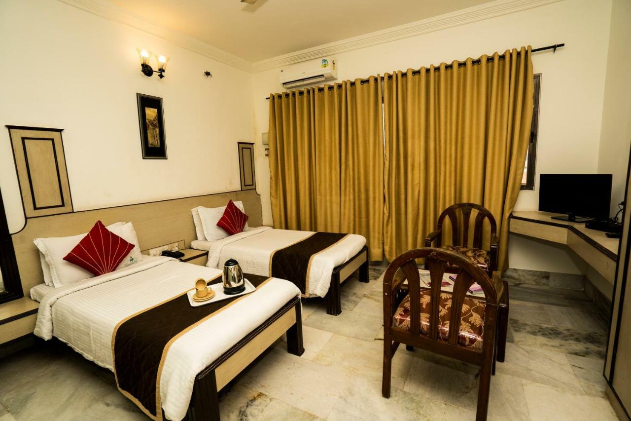 Hotel Mangalore International Buitenkant foto