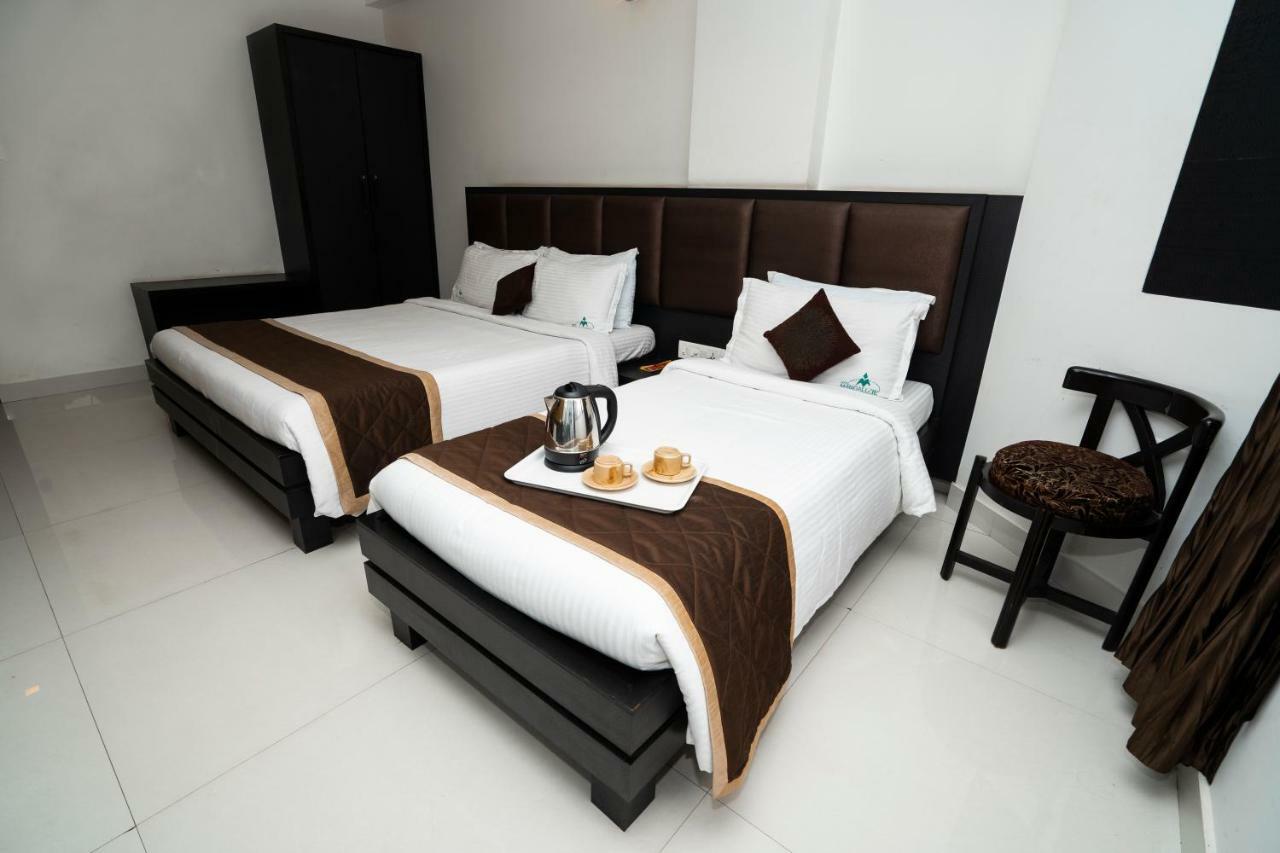 Hotel Mangalore International Buitenkant foto